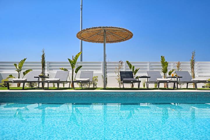 Villa für 7 Personen, mit Pool und Garten auf Zypern - 2