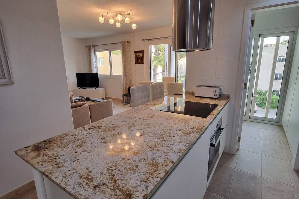Ganze Wohnung, Dieses Apartment wurde fabelhaft renoviert und bietet alles, was Sie benötigen. in Port de Pollença, Pollença