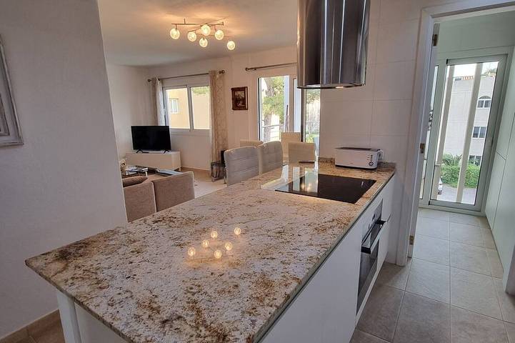 Ferienwohnung für 4 Personen, mit Terrasse und Garten - 1