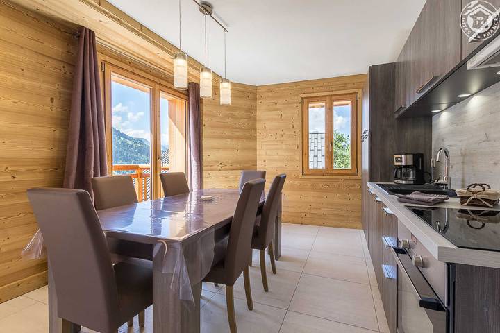 Gîte pour 6 personnes, avec Terrasse et Vue dans Office de Tourisme de Hauteluce Les Saisies