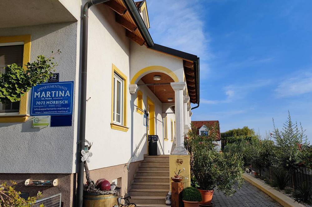 Ganze Wohnung, Neu modern renovierte Balkonwohnung A in Mörbisch am See, Leithaberg