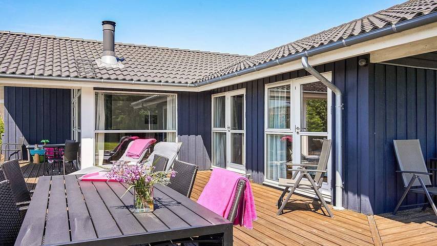 Ferienhaus für 9 Personen, mit Terrasse und Whirlpool in Balka Strand - 4