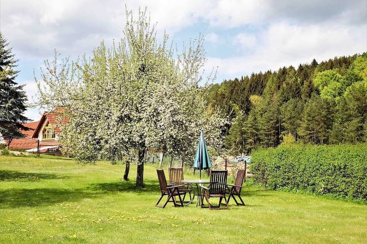 Ferienwohnung für 6 Personen, mit Balkon und Garten in Obertrubach