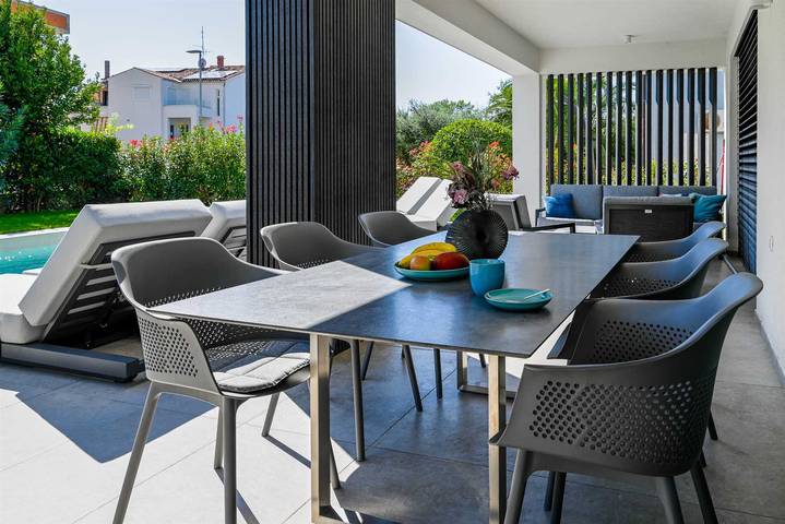 Ferienwohnung für 6 Personen, mit Balkon/Terrasse und Terrasse sowie Pool in Rovinj - 4
