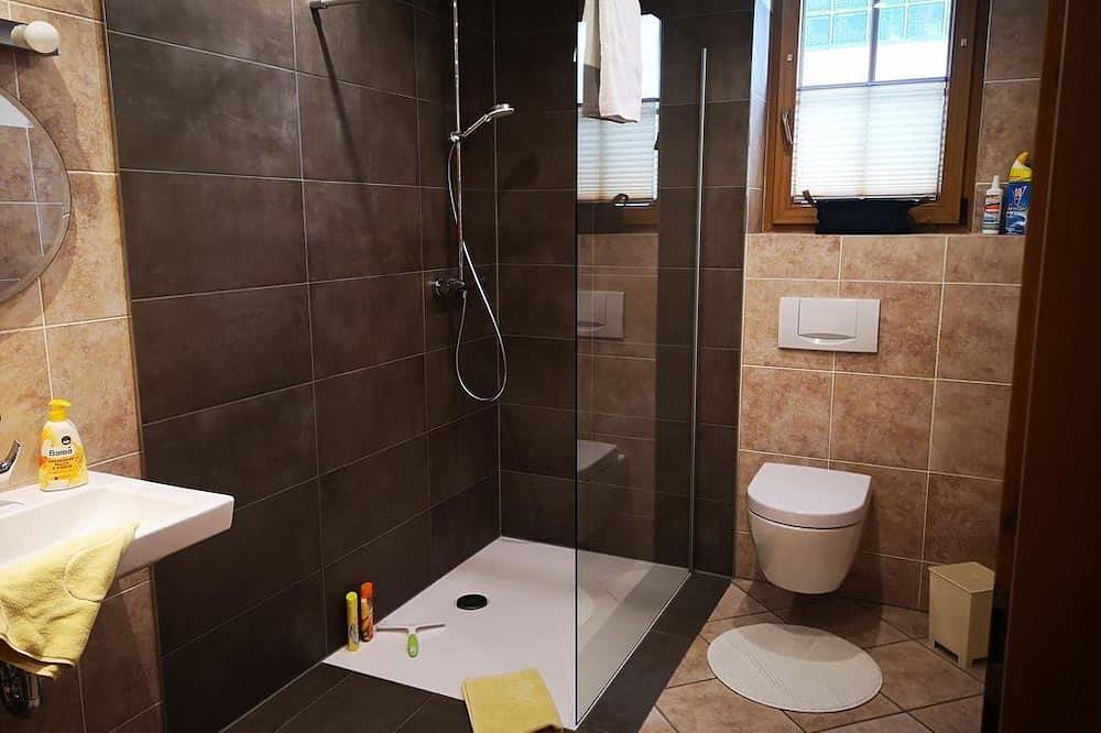 Ganze Wohnung, Ferienwohnung Winzerhof - Bio-Ferienweingut Leyendecker in Löf, Osteifel