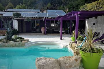 Gîte pour 6 personnes, avec jardin ainsi que jacuzzi et terrasse à Gardanne