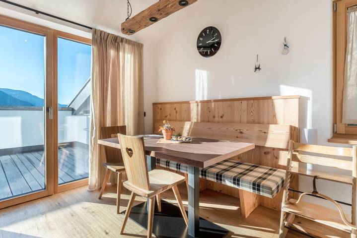 Hel lägenhet, Apartment "Guntschöllerhof Hochwart" with Mountain View, Wi-Fi, Balcony & Garden in Aica di Sopra, Völs am Schlern