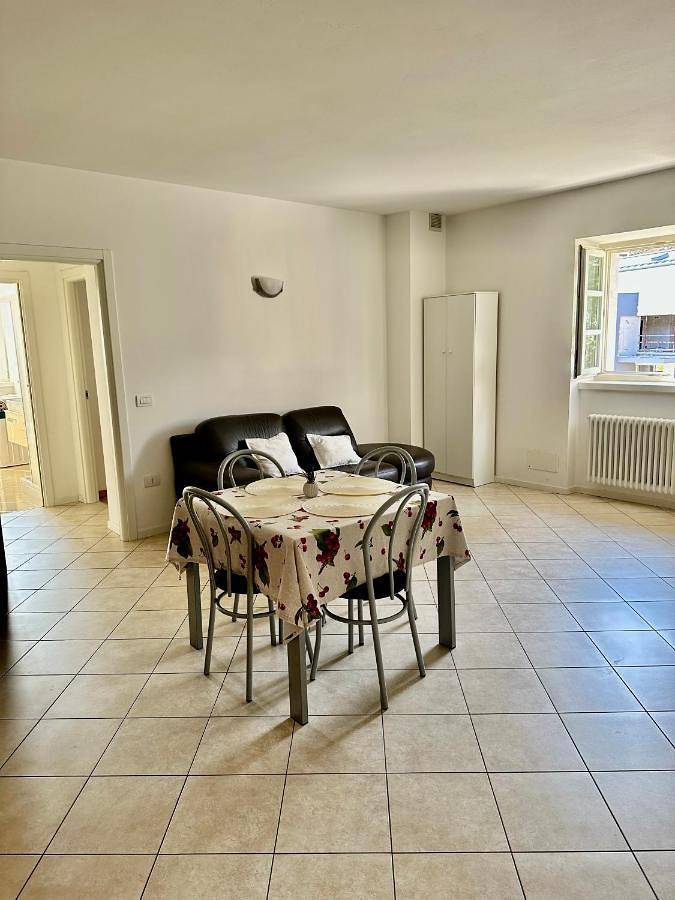 Appartement entier, Val di Non Apartment in Cles, Massif de Brenta