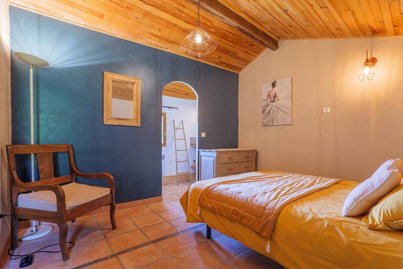 Gastenkamer 'Les Terrasses de Collanges' met bergzicht en wifi, foto 11