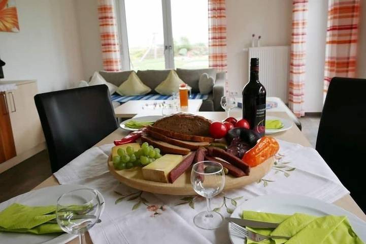 Ferienwohnung für 4 Personen, mit Terrasse und Garten, mit Haustier in Ochsenhausen