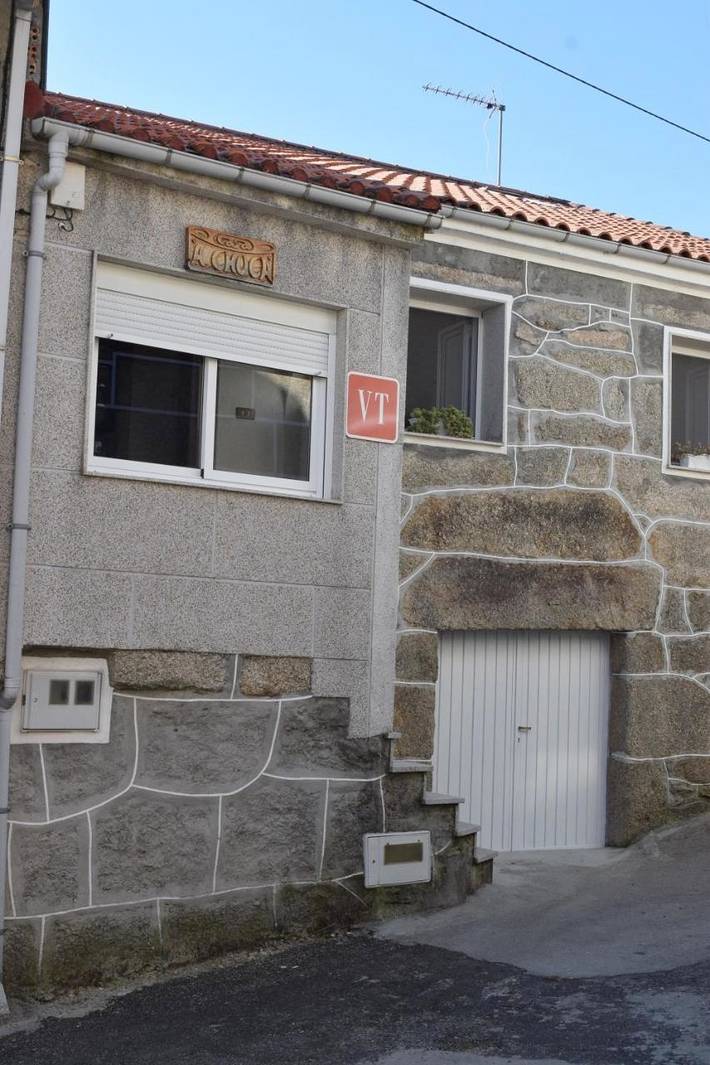 Casa rural para 6 personas, con vistas y terraza en Baja Limia - 2