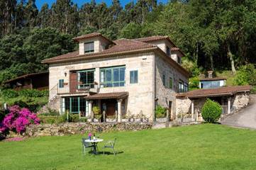 Casa rural para 2 personas, con piscina y jardín en Paradanta