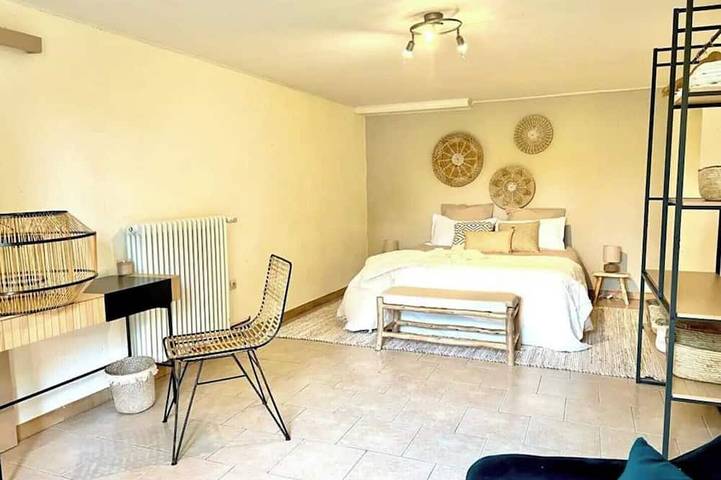 Gîte pour 4 personnes, avec terrasse et jardin à Saint-Seurin-de-Prats - 2