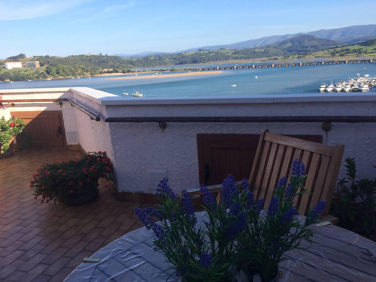 Estudio La Barquera – Direkt am Hafen mit Blick auf die Bucht in San Vicente de la Barquera, Parque Natural de Oyambre