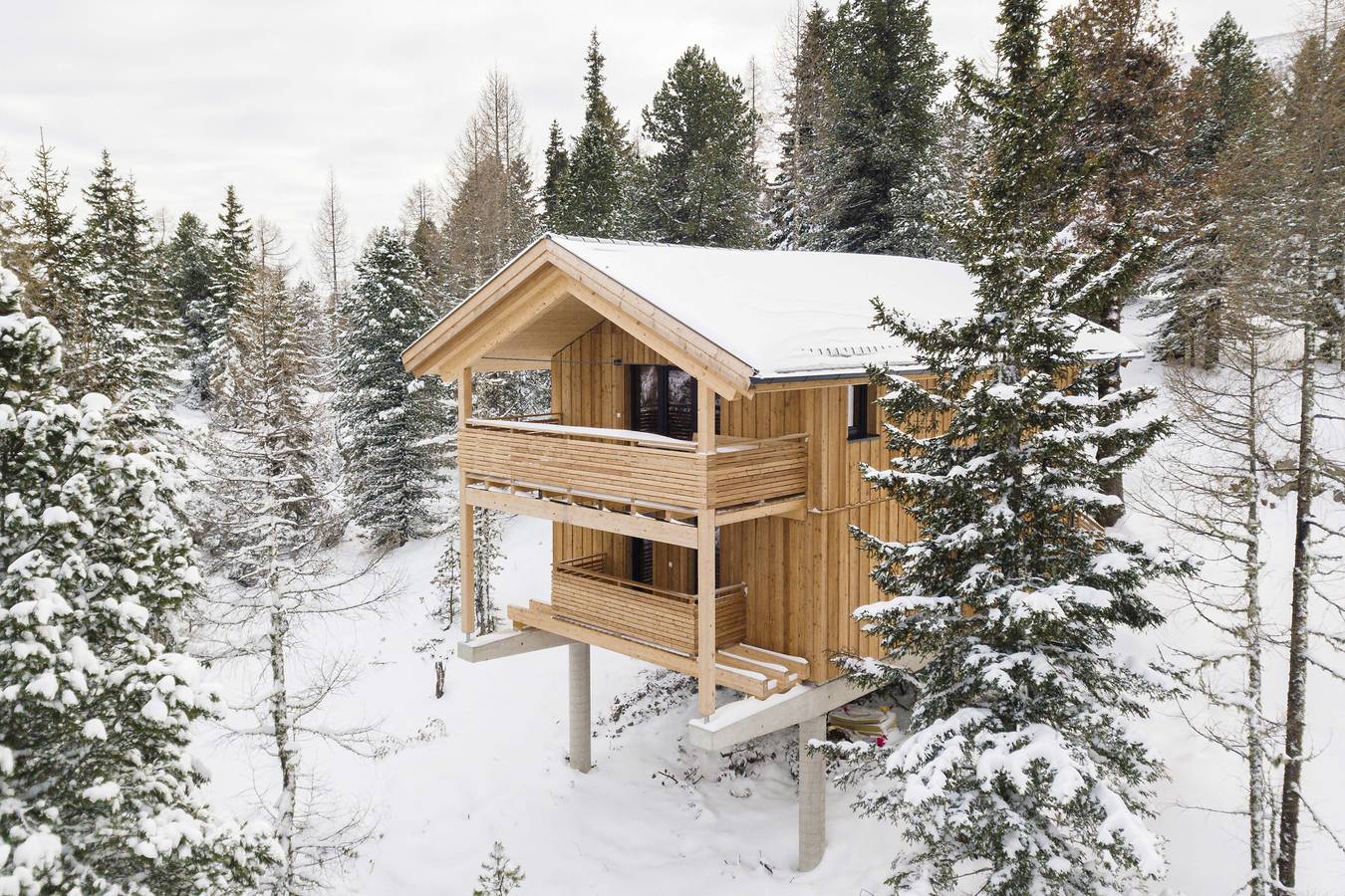 Superior Chalet mit Whirlpoolwanne innen in Stadl-Predlitz, Turracher Höhe
