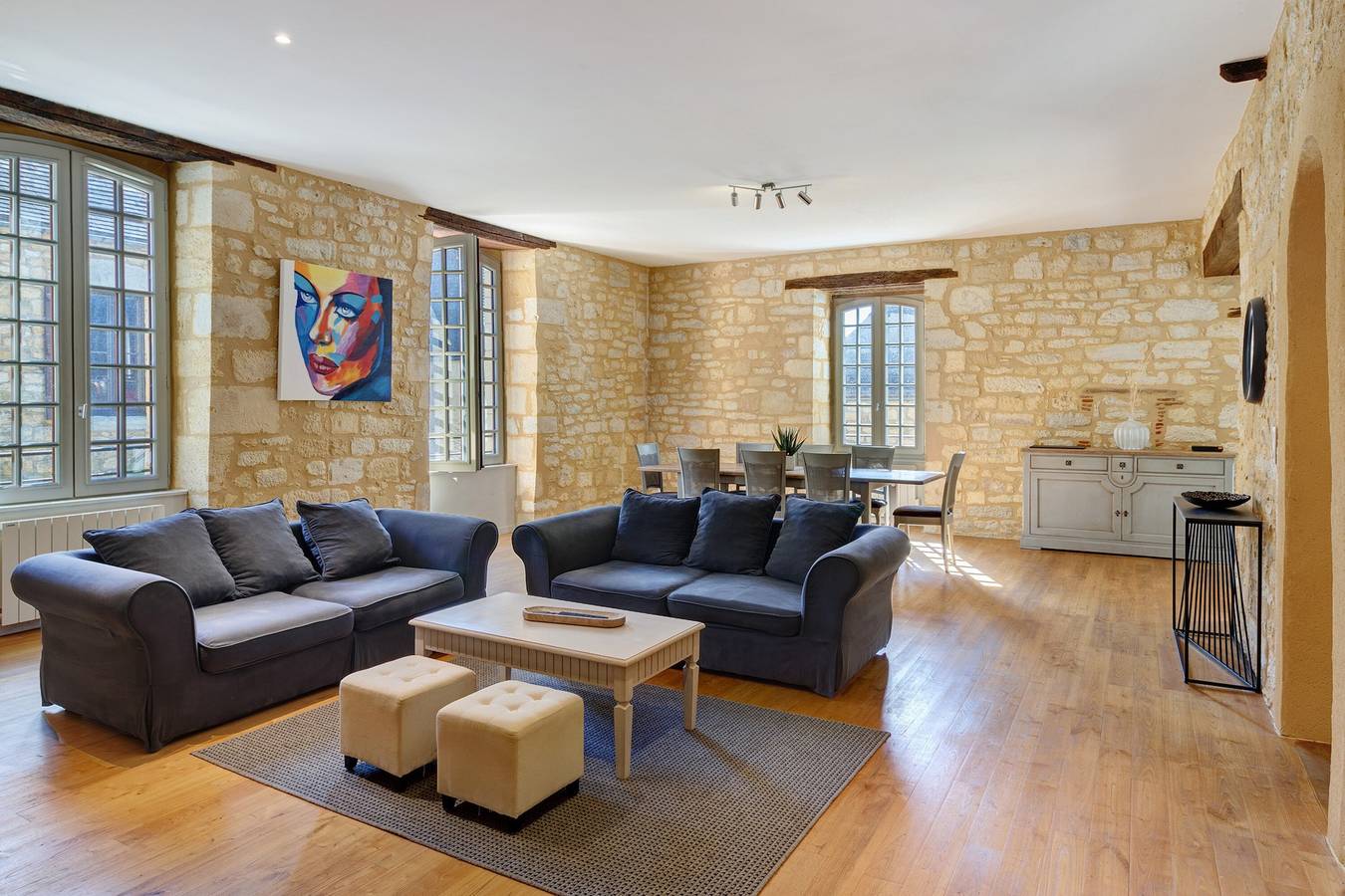 Casa Vacanze 'Coeur De Domme' con Terrazza Privata, Wi-Fi e Aria Condizionata in Domme, Périgord Noir