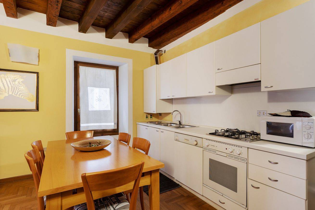 Apartamento entero, Discover Verona on foot! Lovely apt x4 in Centro Storico, Verona