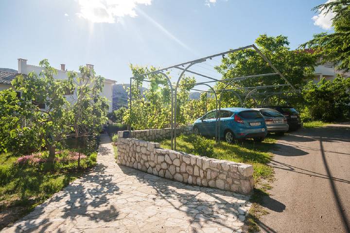 Ferienwohnung für 2 Personen, mit Balkon in Baska - 3