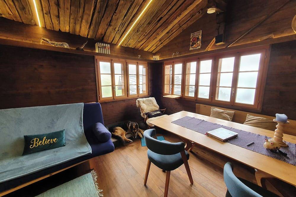 Ganze Wohnung, Heimelige Wohnung in einem authentischen Walliser Haus (Gspon/Wallis/Schweiz) in Staldenried, Walliser Alpen