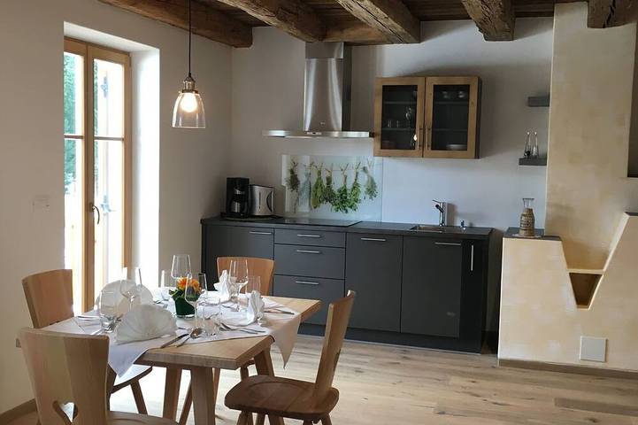 Ferienwohnung für 4 Personen, mit Whirlpool und Garten sowie Balkon - 1