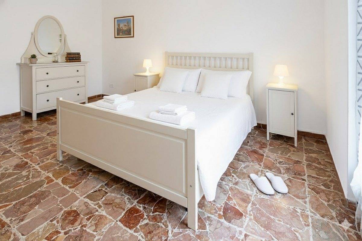 Ganze Wohnung, Wohnung mit A/C 450m vom Meer entfernt | Ap22 in Porto Maurizio, Imperia