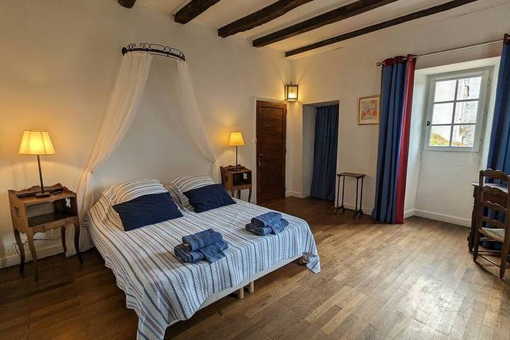 Château pour 8 personnes, avec jardin et piscine en Charente - 3