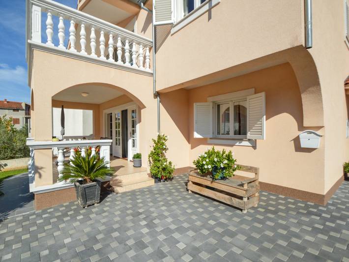 Ferienwohnung für 2 Personen, mit Garten und Terrasse in Vodice - 2