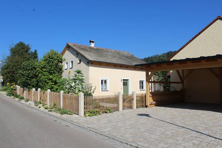 Ferienwohnung für 2 Personen, mit Terrasse und Garten