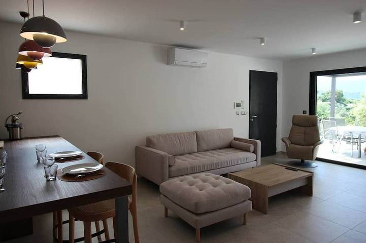 Villa d’exception piscine privée 🏝️ 300m² – 16 pers Promo en cours in Pietrosella, Région d'Ajaccio