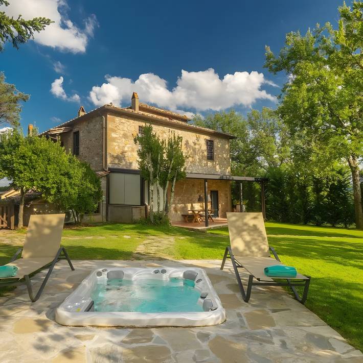 Le Fate Apartment – Villa Assolata in Bucine region, Chianti