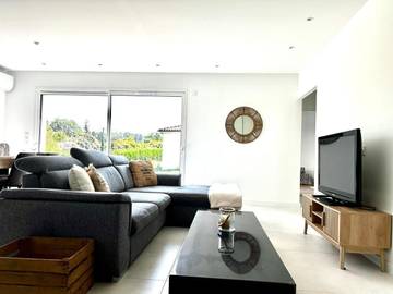 Location de vacances pour 6 personnes, avec jardin et terrasse à Feytiat