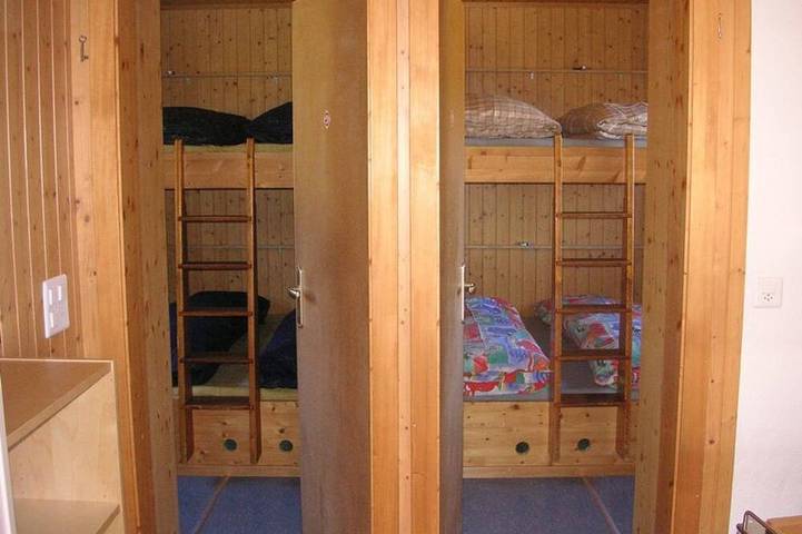 Ganze Wohnung, Tgèsa Alpina Müller, (Rueras/Sedrun), 956.01 in Tschamut, Tujetsch