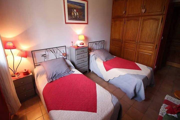 Family holiday house in Bagnols-s/Cèze, Gard, private pool, nice view, pets allowed (1). in Bagnols-sur-Cèze, Region de Nimes