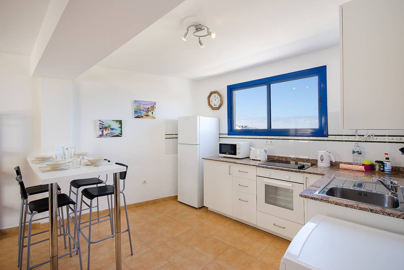 Sfeervol appartement aan zee met balkon en wifi, foto 13