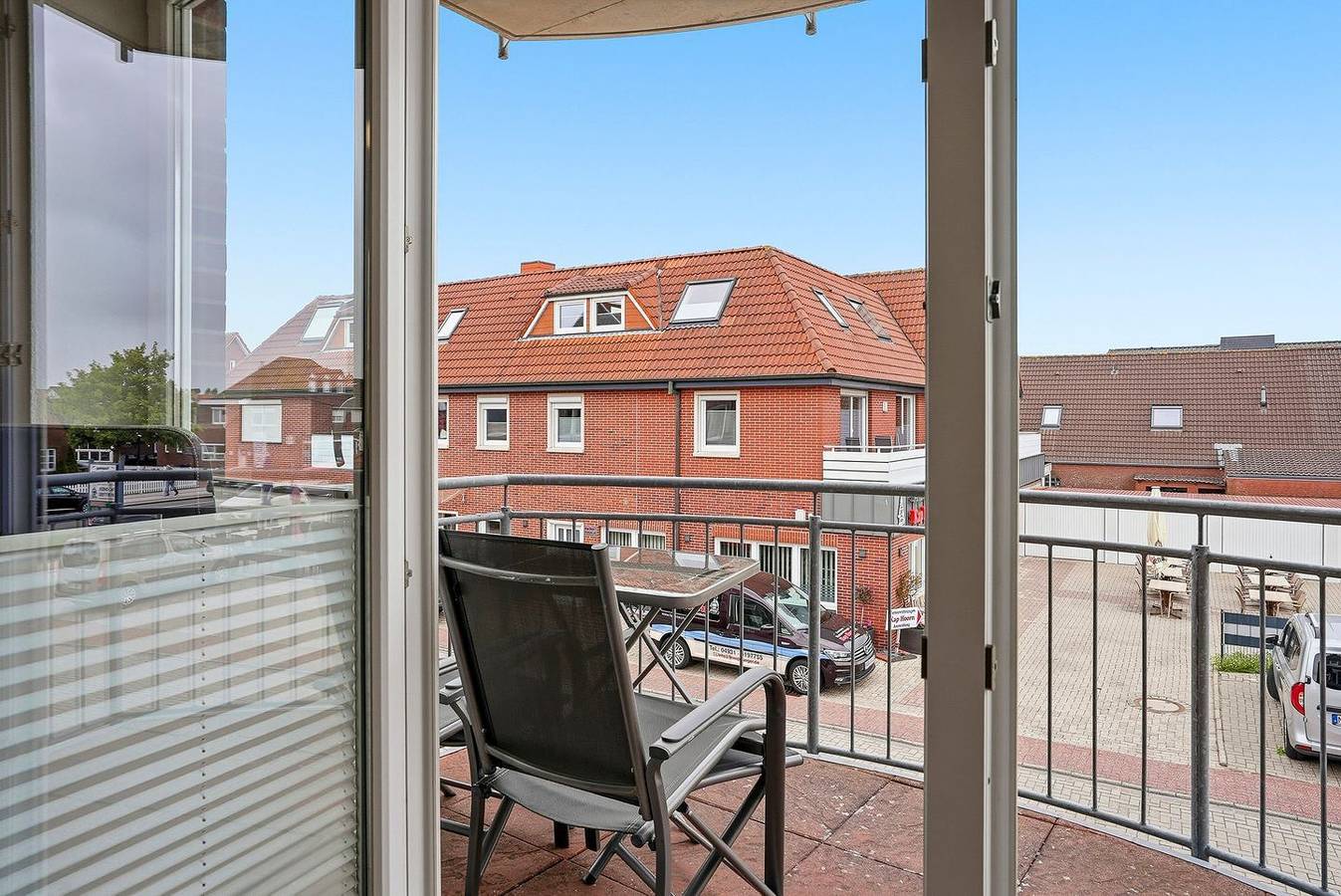 Ganze Wohnung, Hochwertig renovierte Ferienwohnung mit Fahrstuhl in Norddeich in Strand Norddeich, Norddeich