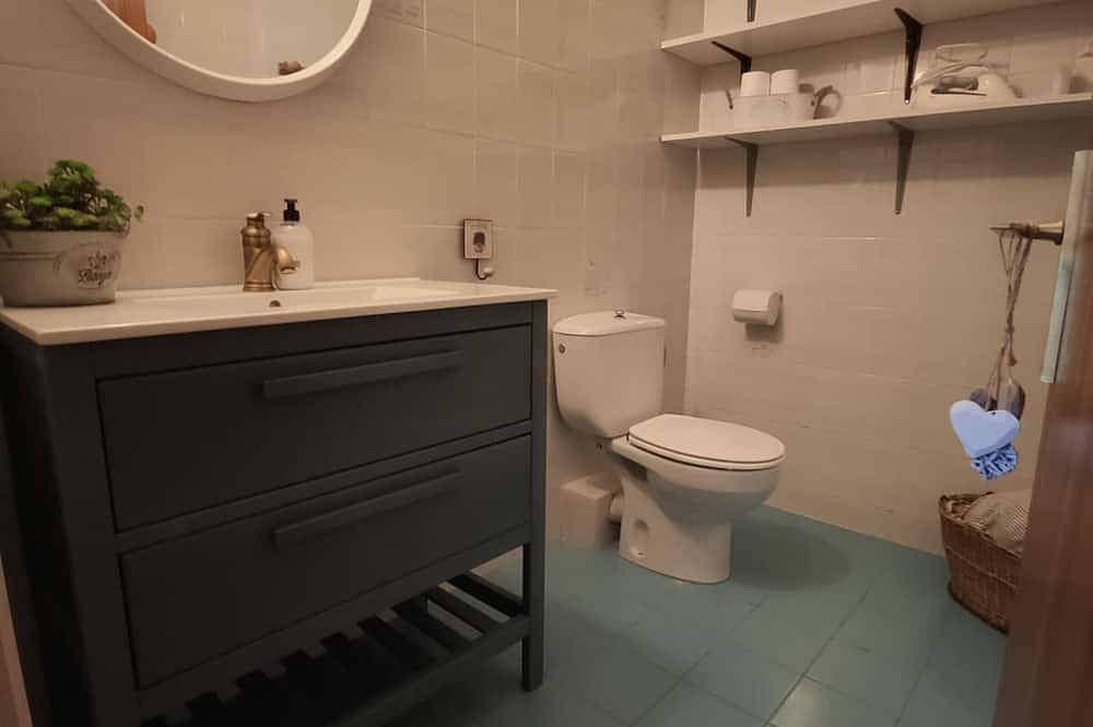 Appartement entier, Appartement 3 chambres à Jaca avec piscine estivale et garage inclus in Jaca, Pyrénées espagnoles