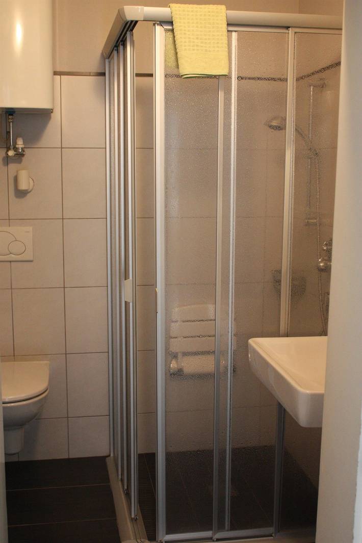 Doppelzimmer mit Dusche, Wc in Marktgemeinde Podersdorf am See, Neusiedlersee-Hügelland
