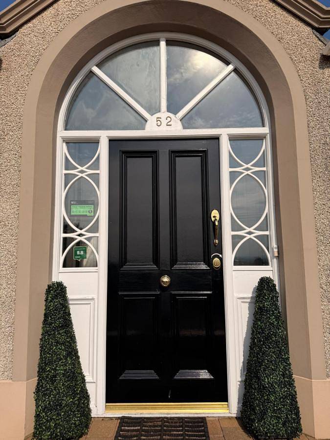 Bed and breakfast for 2 people, with Hot tub and Terrace as well as Garden in Northern Ireland