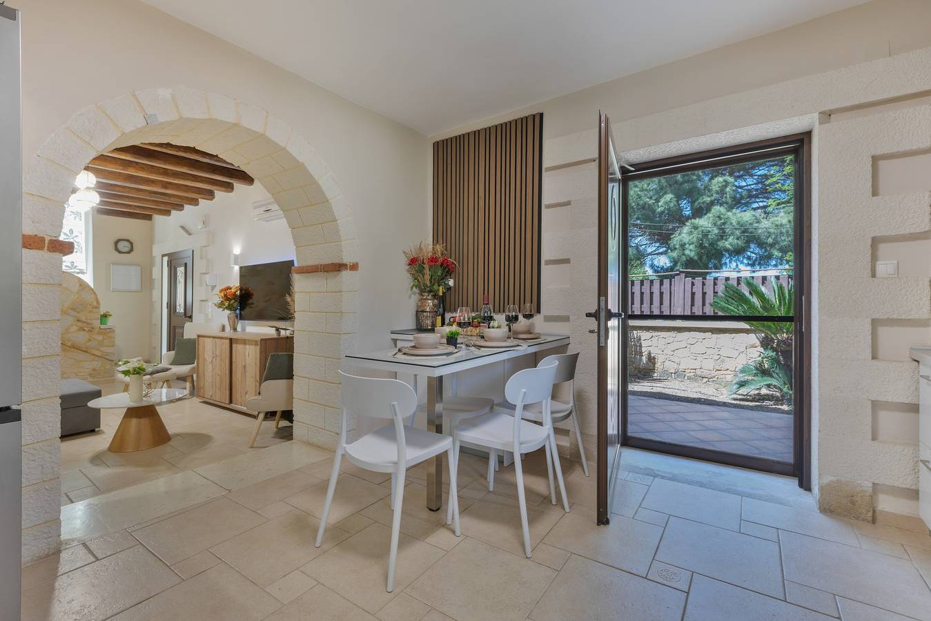 Villa “Neriana - Garden Paradise” with Mountain View, Wi-Fi and Air Conditioning in Neriana, Chaniaregionen