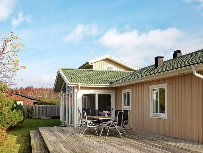 Ferienhaus für 8 Personen, mit Terrasse und Garten in Mellbystrand - 3
