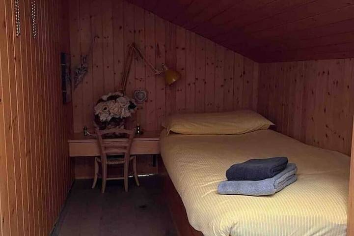 Ganze Wohnung, Recently refurbished modern apartment with unhindered views of the Matterhorn. in Zermatt, Walliser Alpen