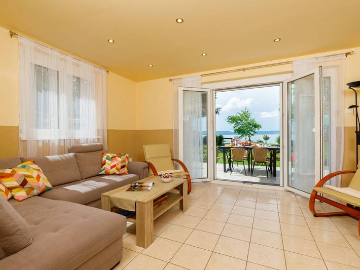 Ferienhaus für 8 Personen, mit Seeblick und Terrasse sowie Garten, mit Haustier in Plattensee Südufer - 4