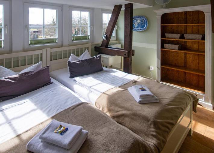 Ferienhaus für 2 Personen, mit Terrasse und Whirlpool sowie Garten und Sauna in Zirkow - 4