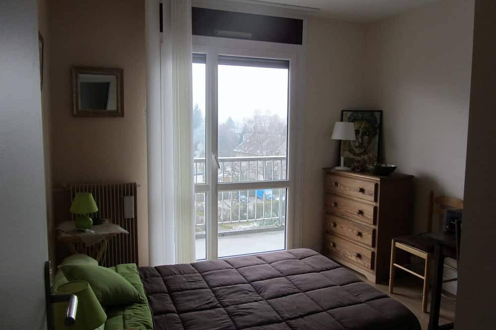 Entire apartment, \"Les Rousserolles\"- Between Lac du Bourget and Chambery, T 2 (64m2), 3 stars Nn in La Motte-Servolex, Chambéry region