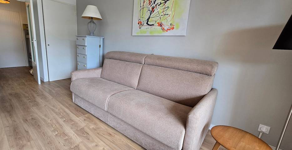 Entire apartment, Apartment "Chez Suzi - La Baule Centre" with Private Terrace and Wi-Fi in La Baule-Escoublac, Côte d'Amour