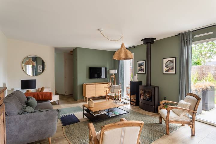 Location de vacances pour 8 personnes, avec Terrasse et Jardin à Lancieux