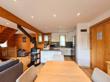 Chalet pour 8 Personnes dans Les Carroz, Grand Massif, Photo 2