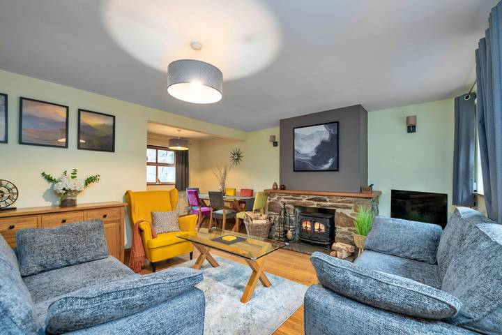 Riverstone Cottage in Beddgelert, Snowdonia