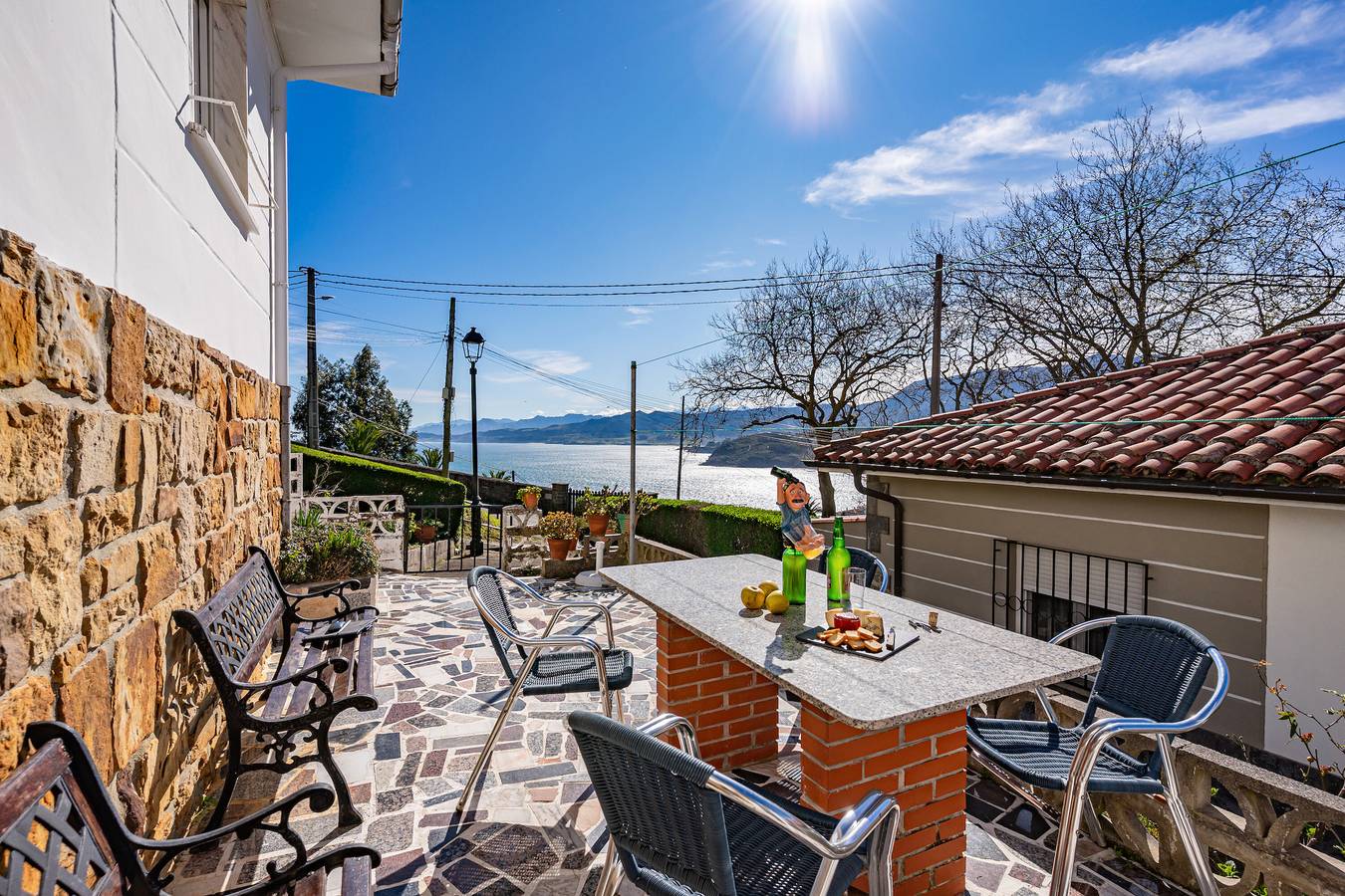 Casa Vacacional 'El Rincón De Pocholo' con Wi-Fi in Lastres, Colunga