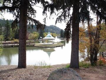 Log Cabin for 5 Guests in Green Mountain Falls, Teller County, Picture 1